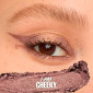 Immagine 2 - Maybelline New York Color Tattoo Eye Stix 3in1 Stick Multiuso 24h Ombretto Matita e Primer Colore I Am Cheeky