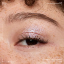 Immagine 3 - NYX Professional Makeup Lid Lingerie Metallic Ombretto Cremoso Super Pigmentato 24H Colore 10 Lacy Lilac - Flacone da 6ml